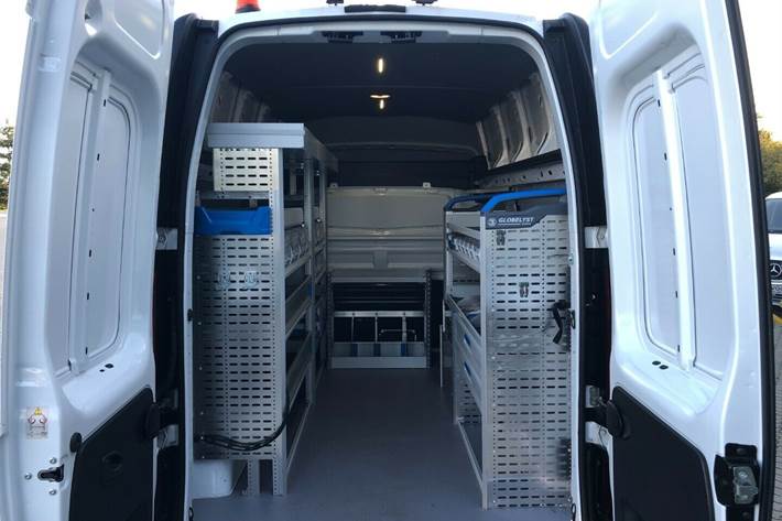 Hvid Renault Trafic T29 fra 2016