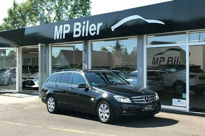 Sort Mercedes C200 fra 2011