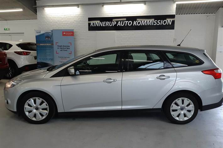 Grå Ford Focus fra 2013