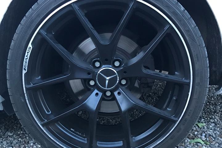 Blå Mercedes C220 d fra 2008