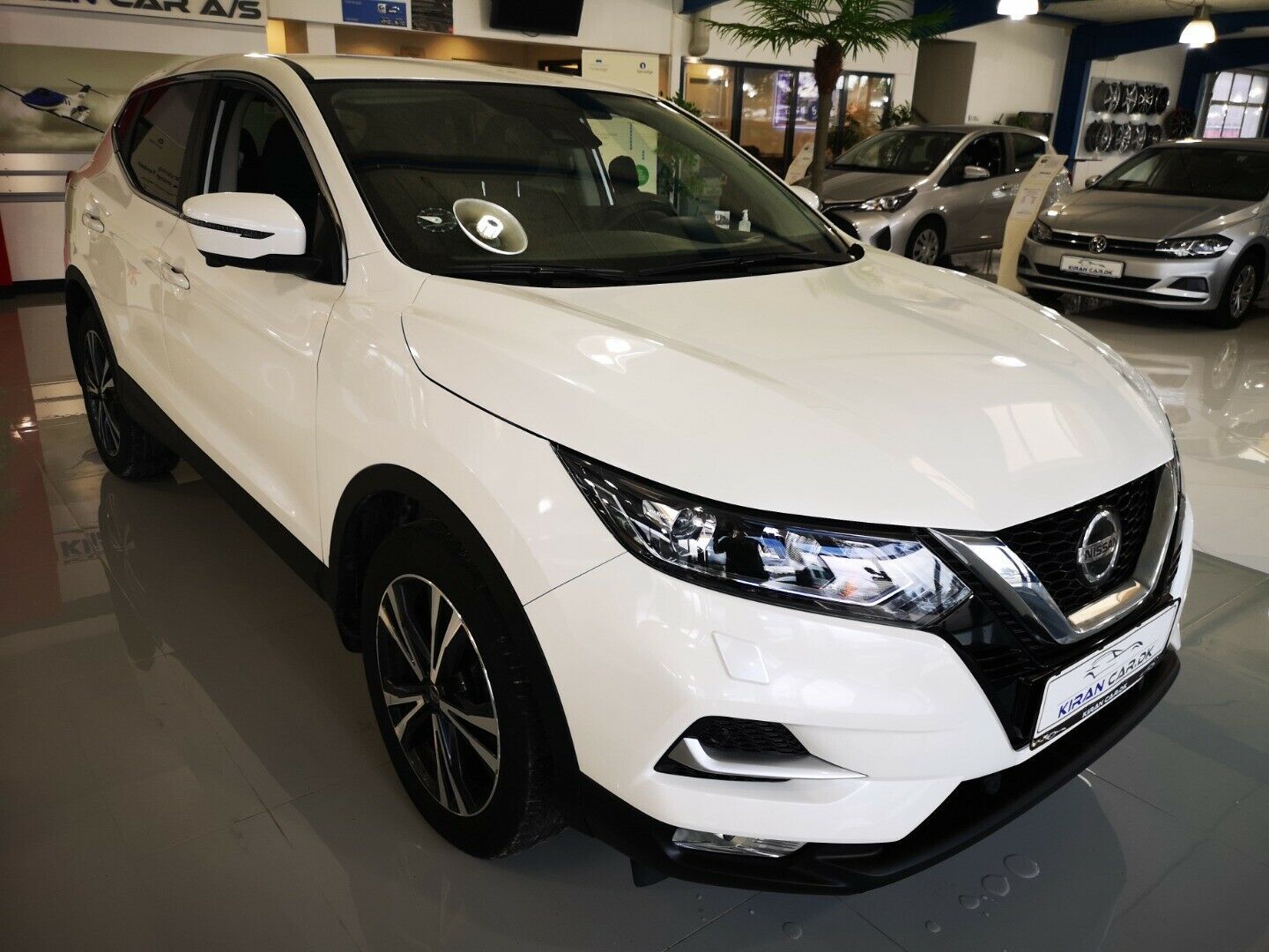 Hvid Nissan Qashqai fra 2020