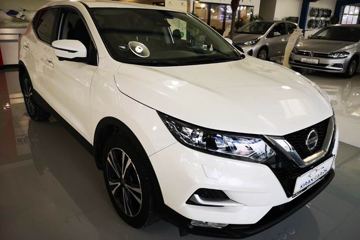 Hvid Nissan Qashqai fra 2020