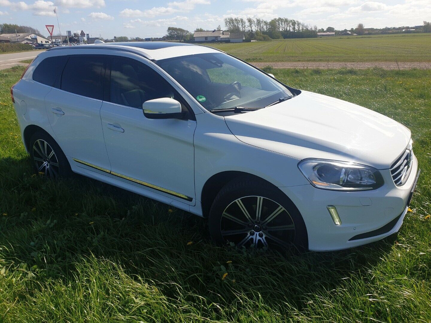 Hvid Volvo XC60 fra 2014