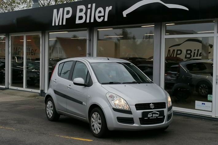 Grå Suzuki Splash fra 2010