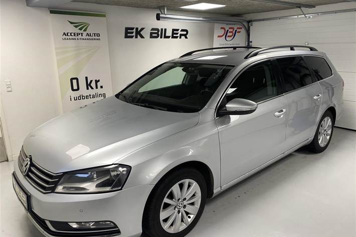 Sølv VW Passat fra 2013