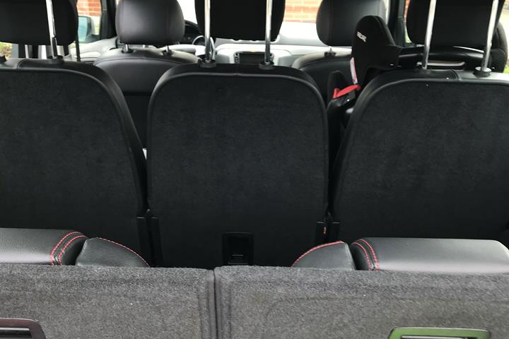 Sølv Ford S-MAX fra 2010
