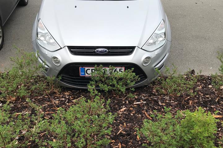 Sølv Ford S-MAX fra 2010