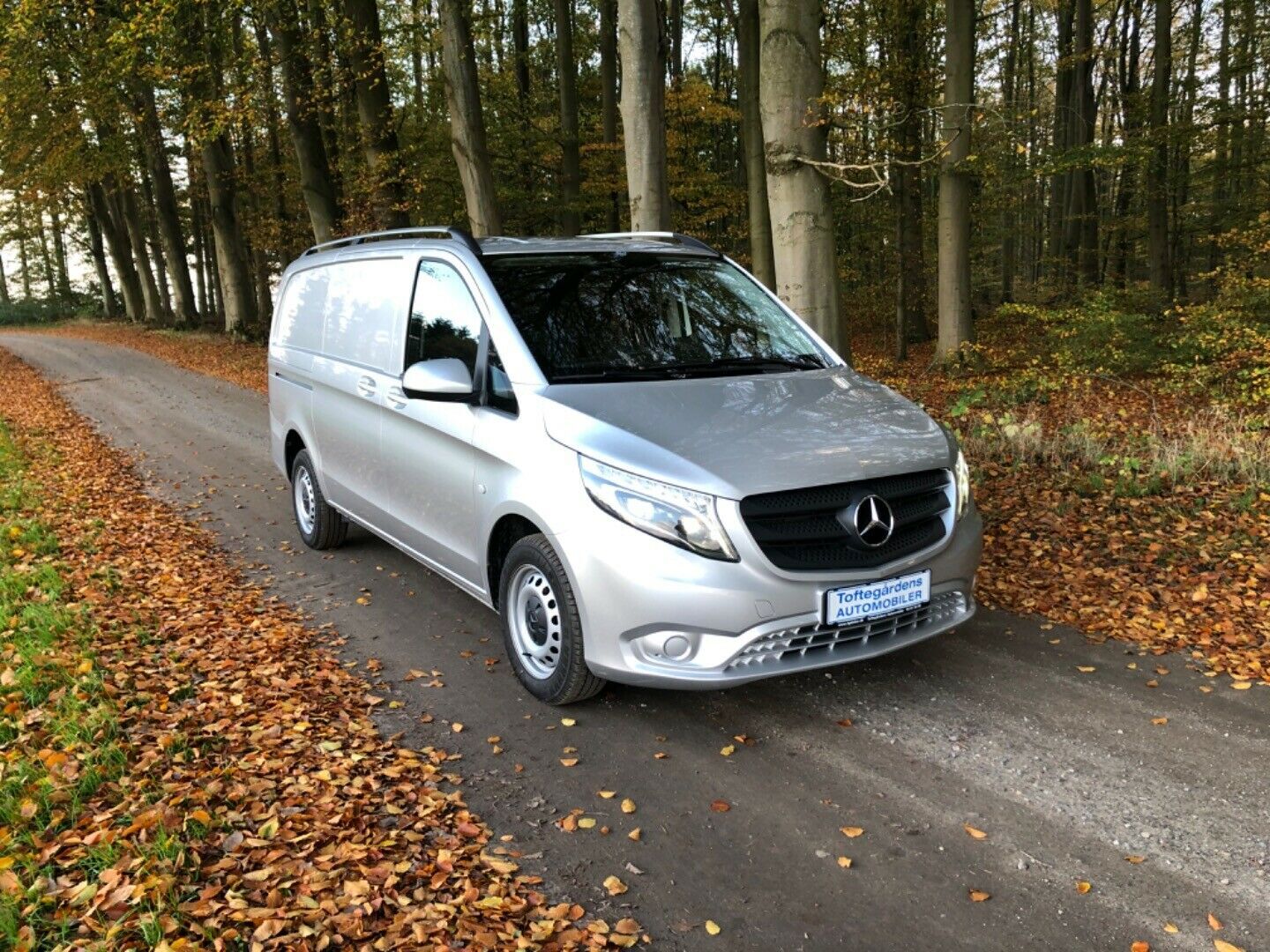 Grå Mercedes Vito 111 fra 2019