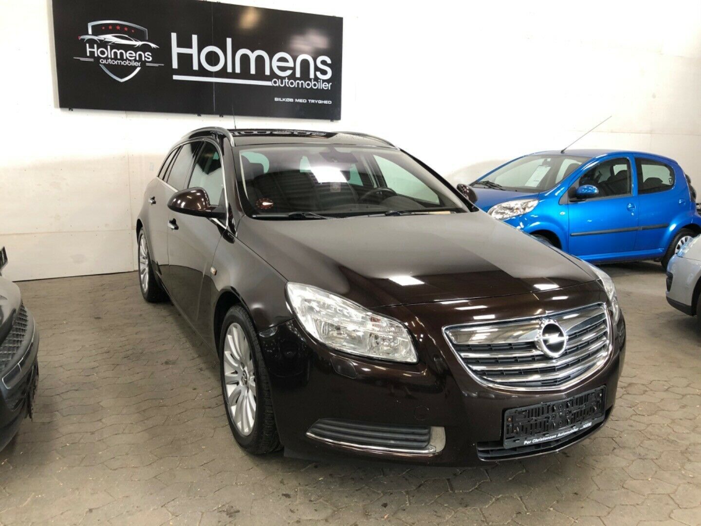 Brun Opel Insignia fra 2011