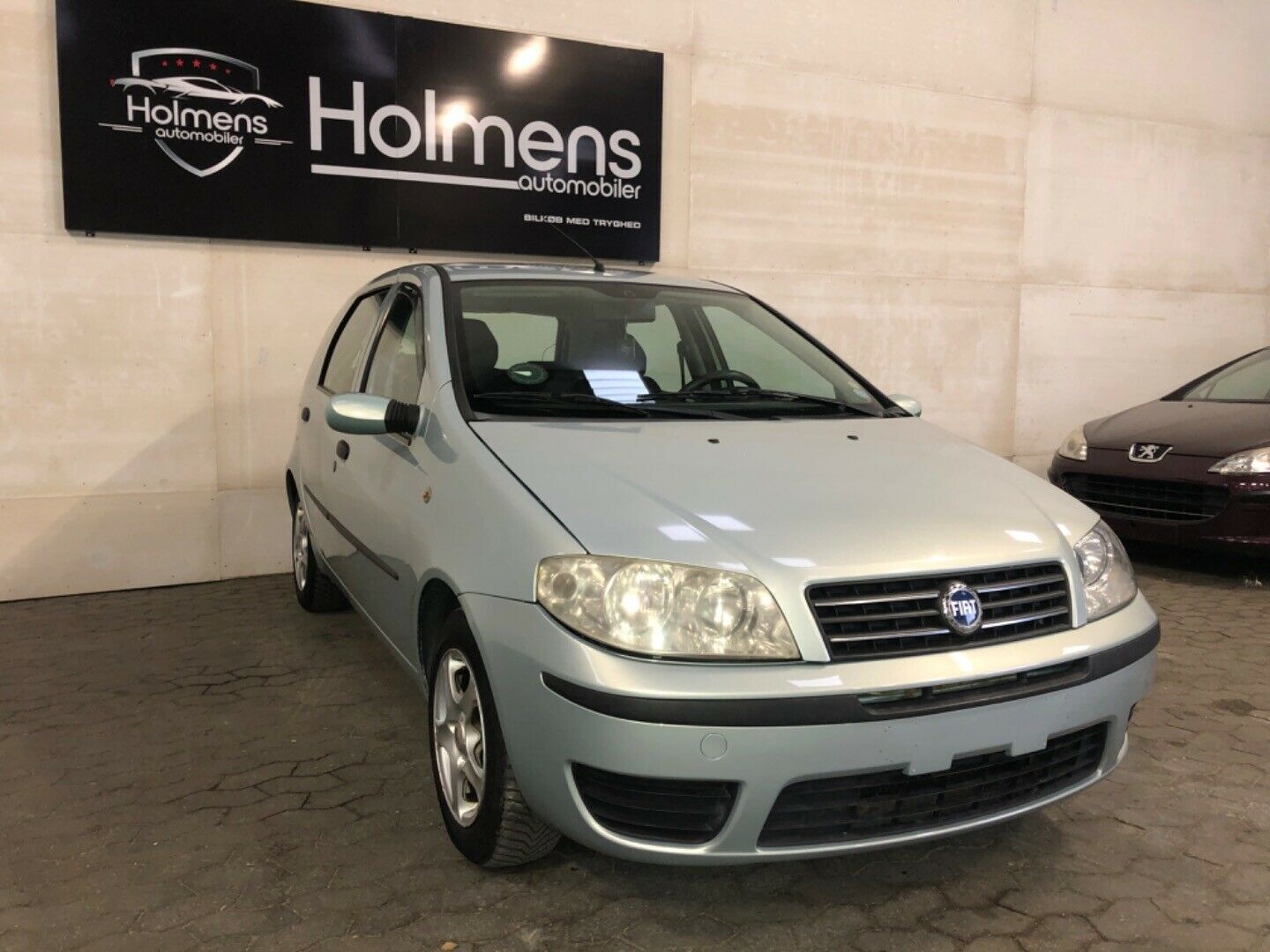 Grøn Fiat Punto fra 2003