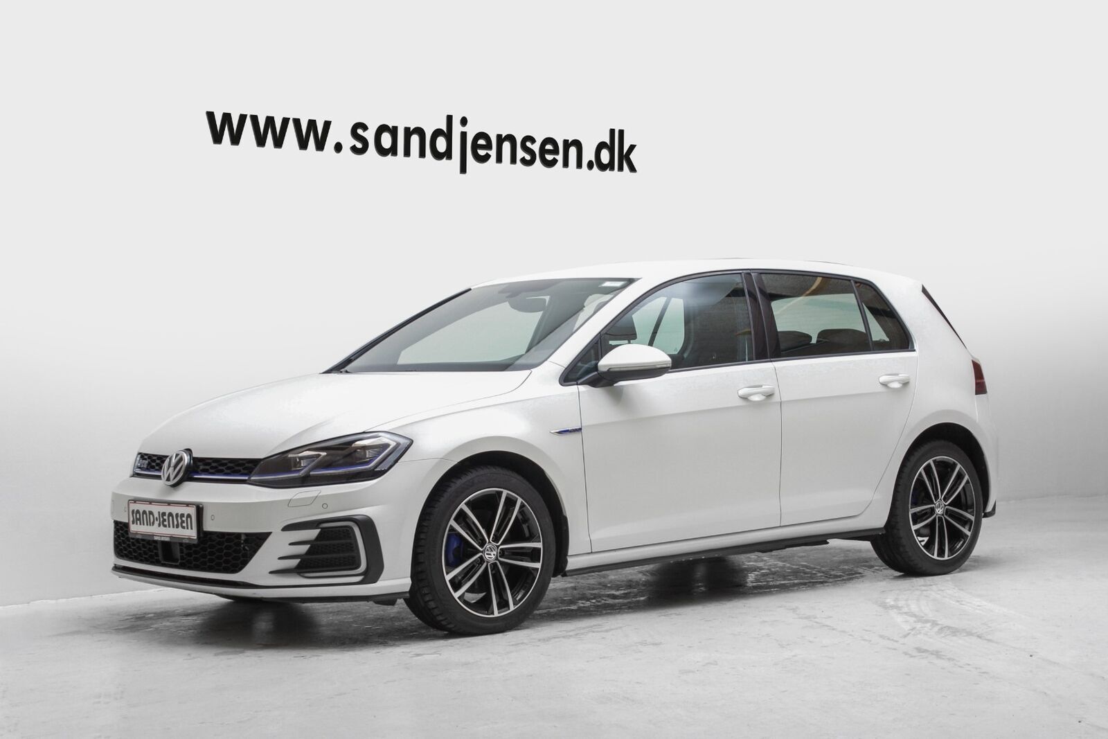 Hvid VW Golf VII fra 2017