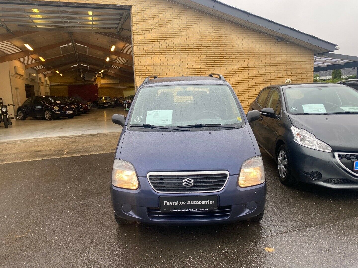 Blå Suzuki Wagon R+ fra 2001