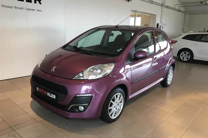 Lilla Peugeot 107 fra 2013
