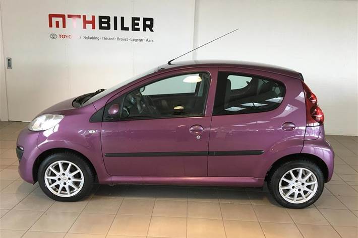 Lilla Peugeot 107 fra 2013