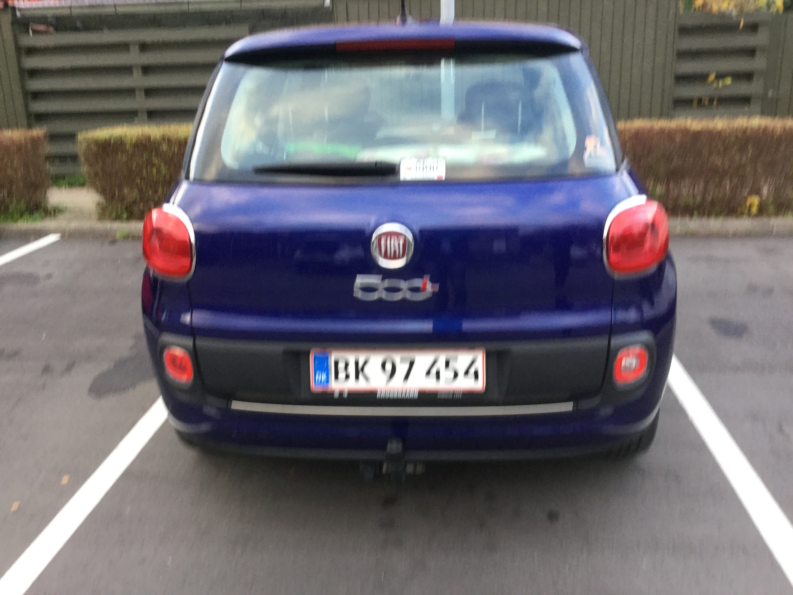 Blå Fiat 500L Living fra 2017