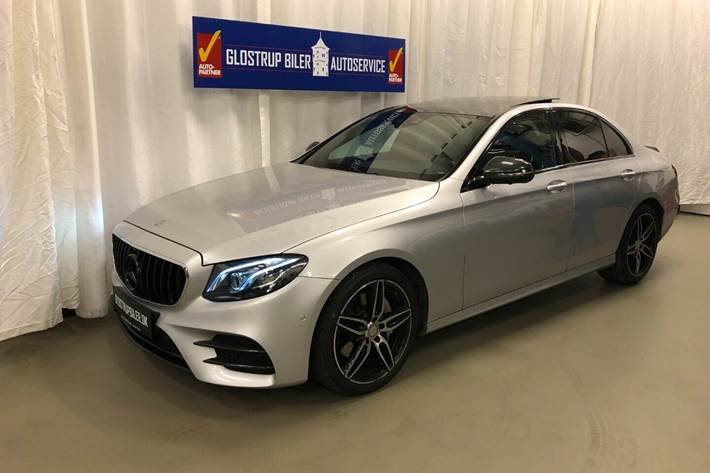 Grå Mercedes E220 d fra 2017