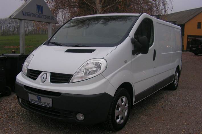 Hvid Renault Trafic T29 fra 2014