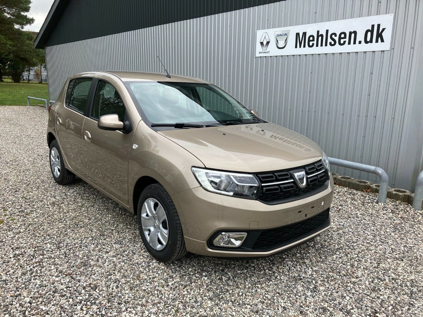 Grå Dacia Sandero fra 2020