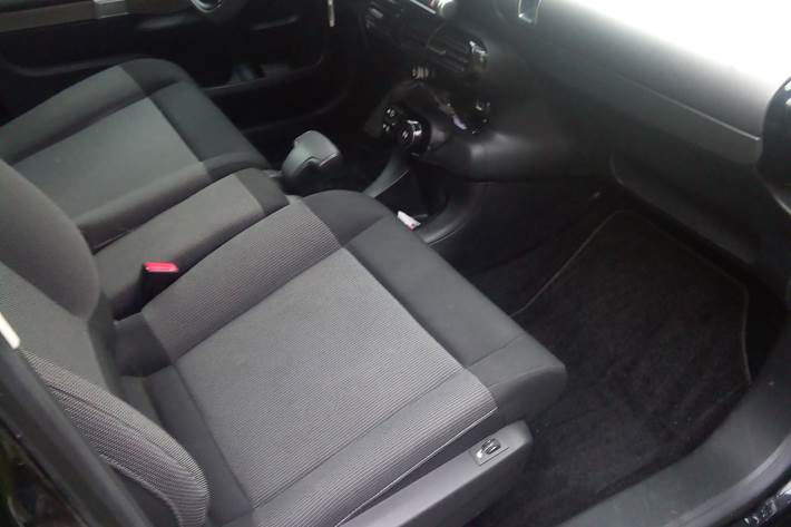 Sort Citroën C4 Cactus fra 2016