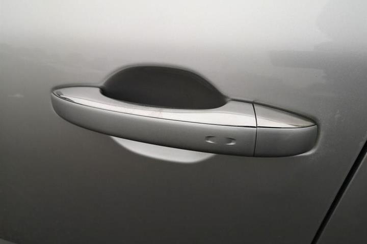 Grå Renault Mégane fra 2017