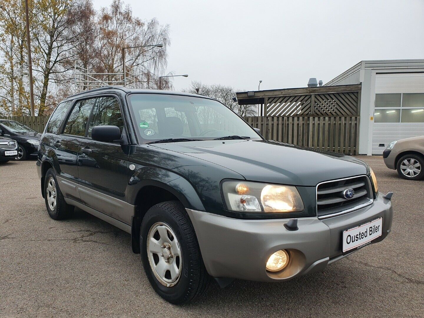 Grøn Subaru Forester fra 2005