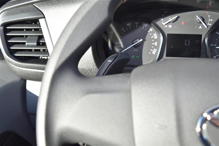 Grå Toyota Proace Verso fra 2021