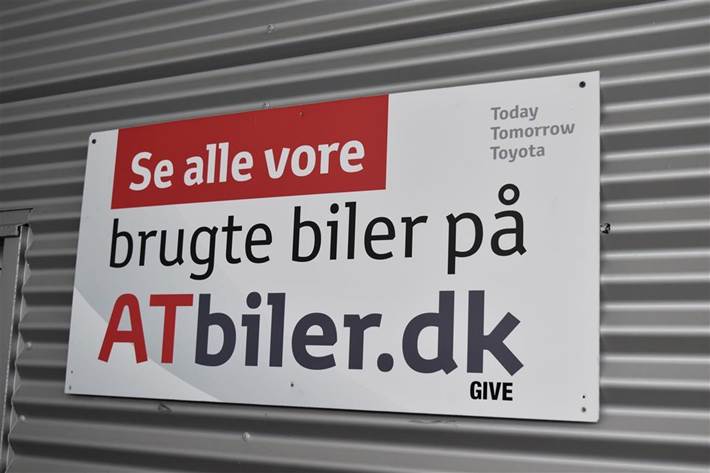 Grå Toyota Proace Verso fra 2021