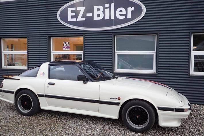 Hvid Mazda RX-7 fra 1983