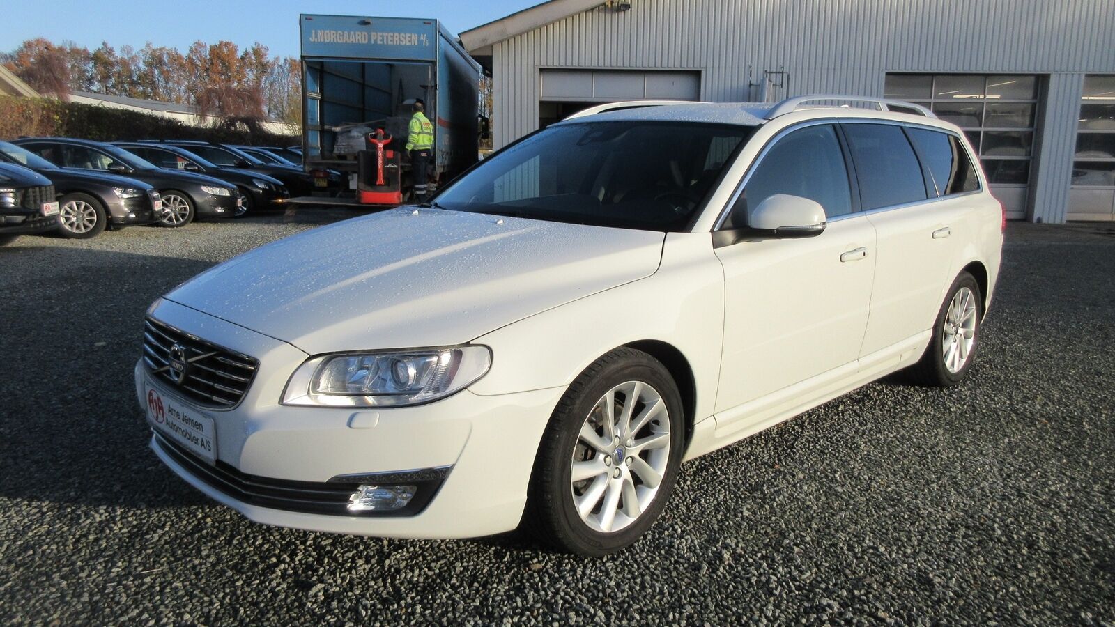 Hvid Volvo V70 fra 2016
