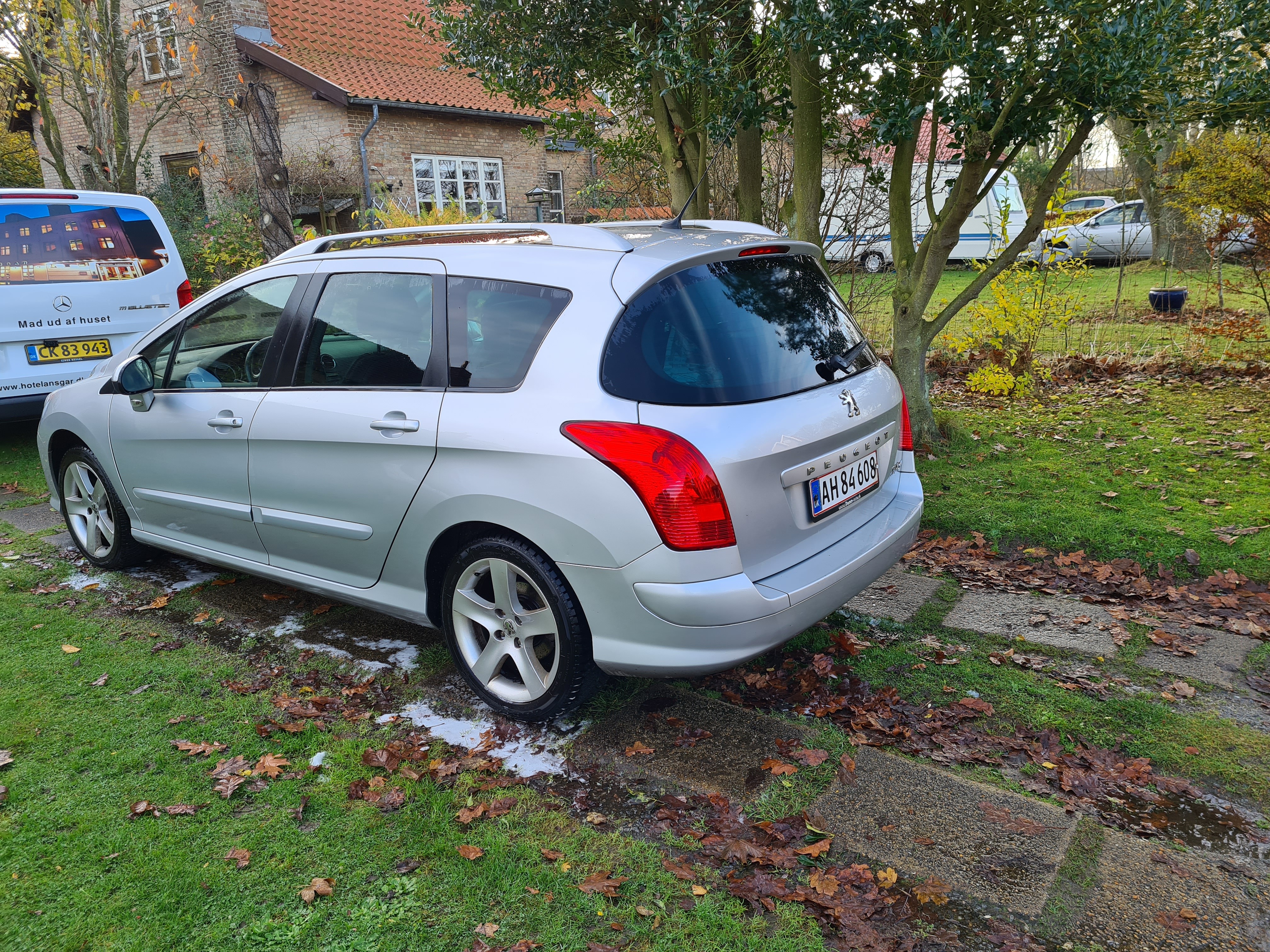 Sølv Peugeot 308 fra 2009