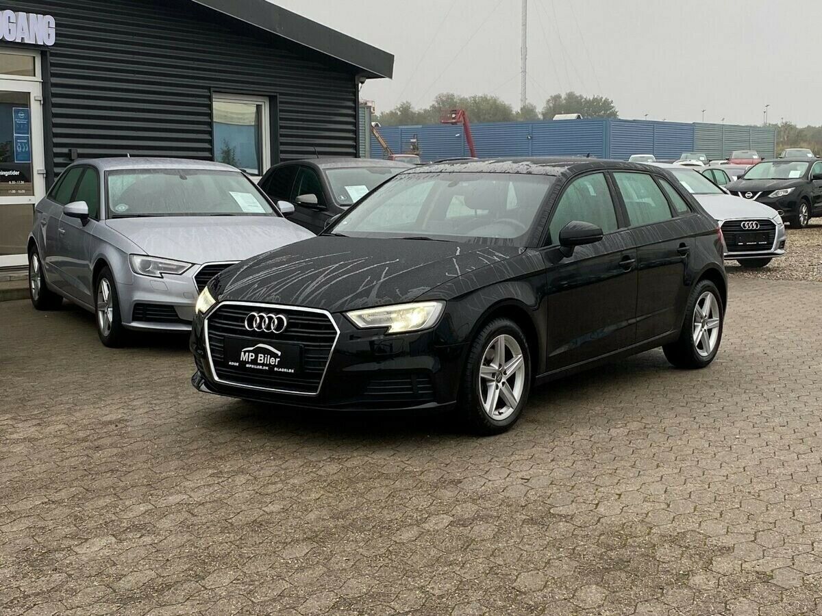 Grå Audi A3 fra 2018