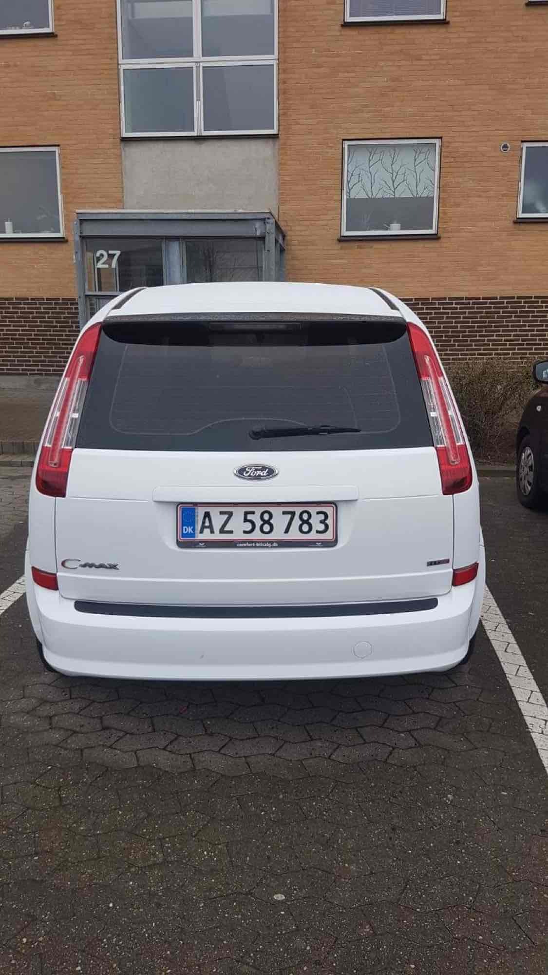 Hvid Ford C-MAX fra 2010