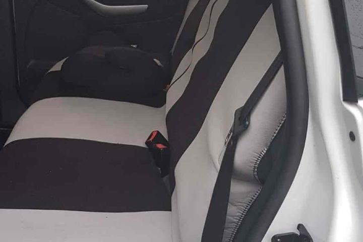 Hvid Ford C-MAX fra 2010