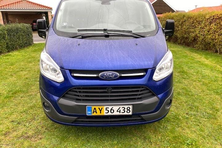 Blå Ford Transit fra 2015