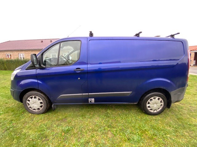 Blå Ford Transit fra 2015