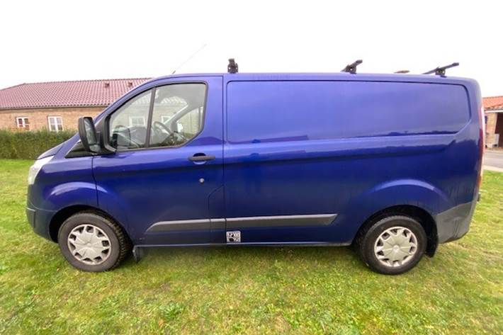 Blå Ford Transit fra 2015