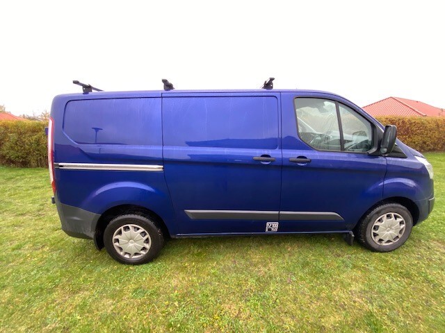 Blå Ford Transit fra 2015