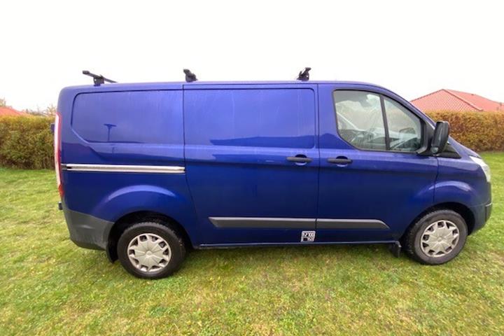 Blå Ford Transit fra 2015