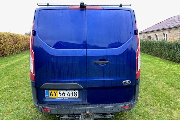 Blå Ford Transit fra 2015