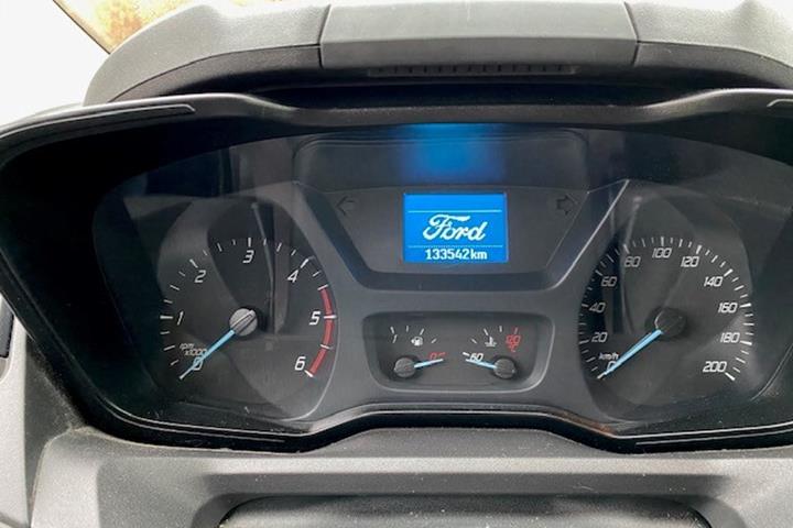 Blå Ford Transit fra 2015