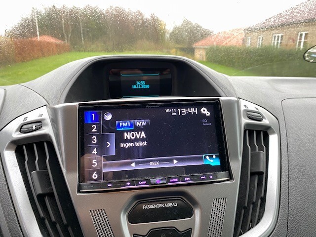 Blå Ford Transit fra 2015