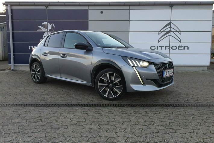 Grøn Peugeot e-208 fra 2020