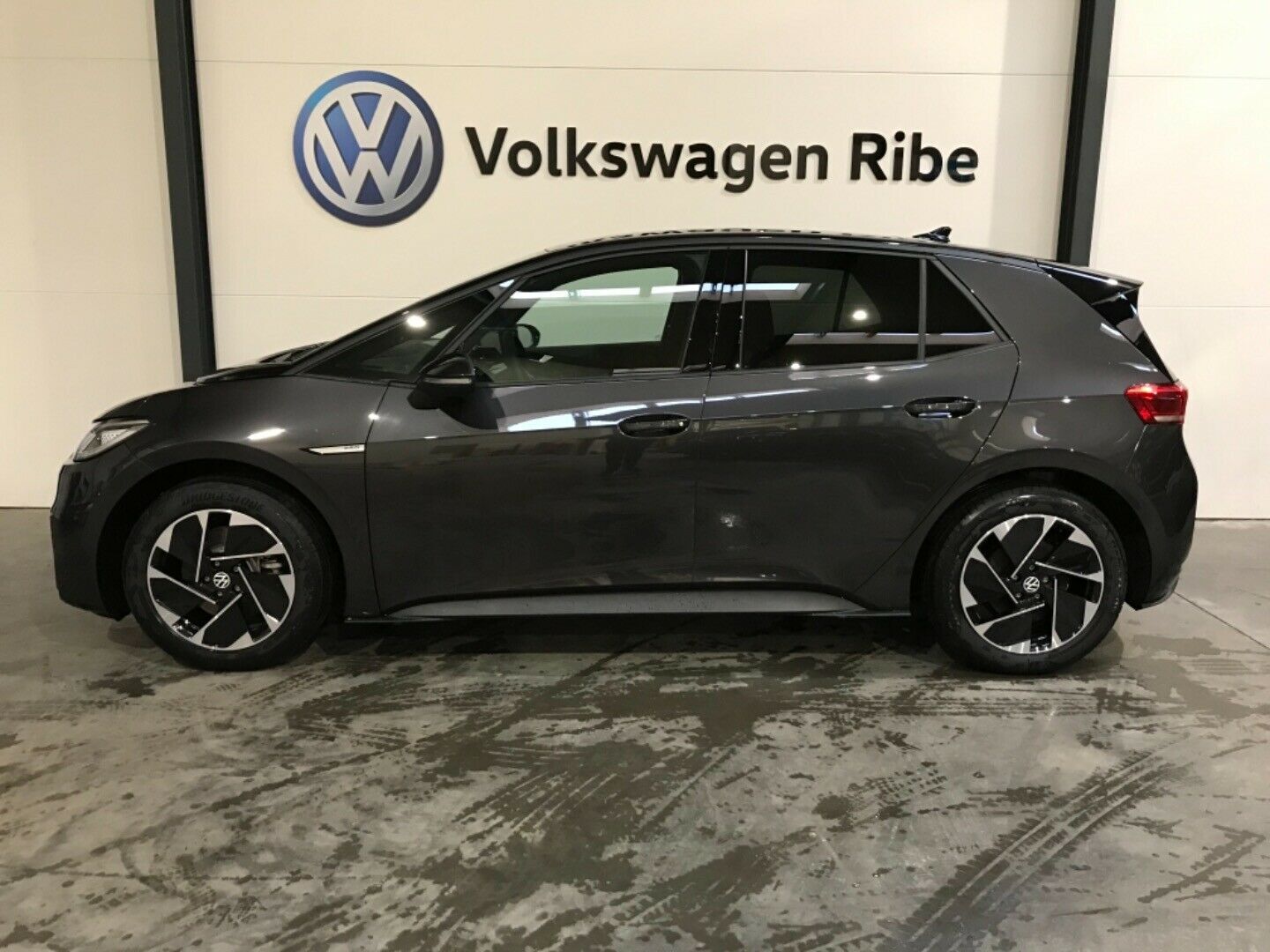 Grå VW ID.3 fra 2021