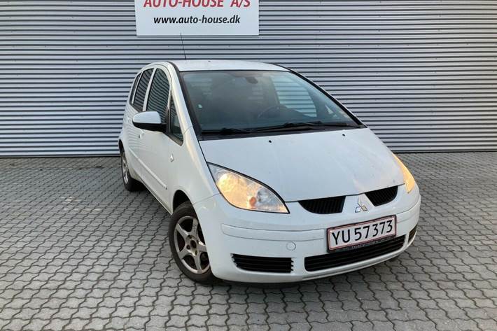 Hvid Mitsubishi Colt fra 2007