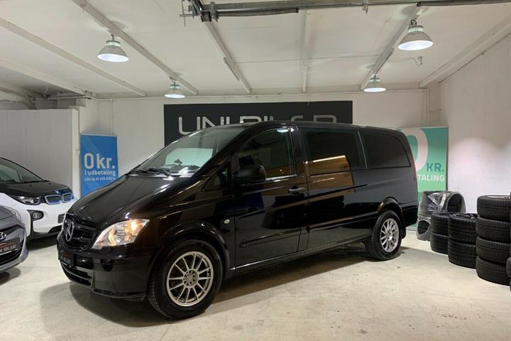 Grå Mercedes Vito 115 fra 2009