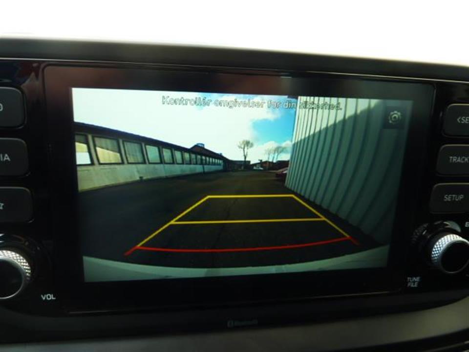 Hvid Hyundai i20 fra 2021