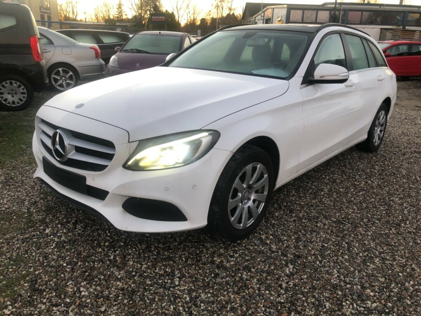 Hvid Mercedes C220 fra 2014