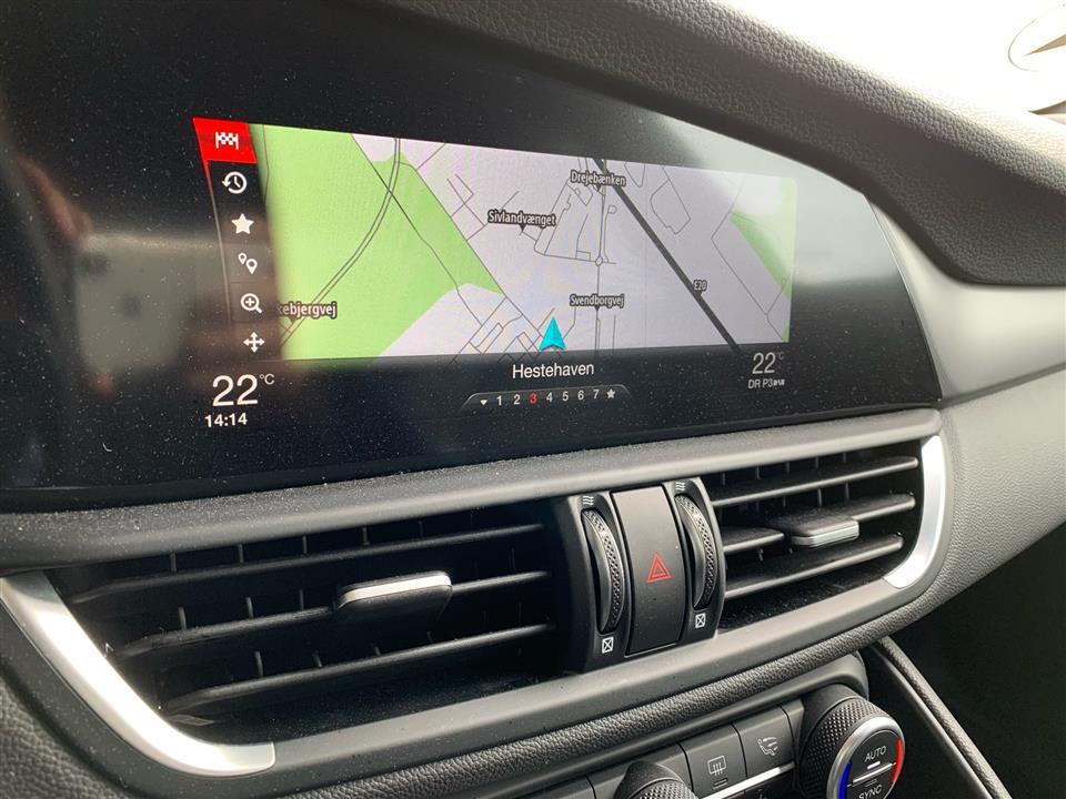 Sort Alfa Romeo Giulia fra 2018