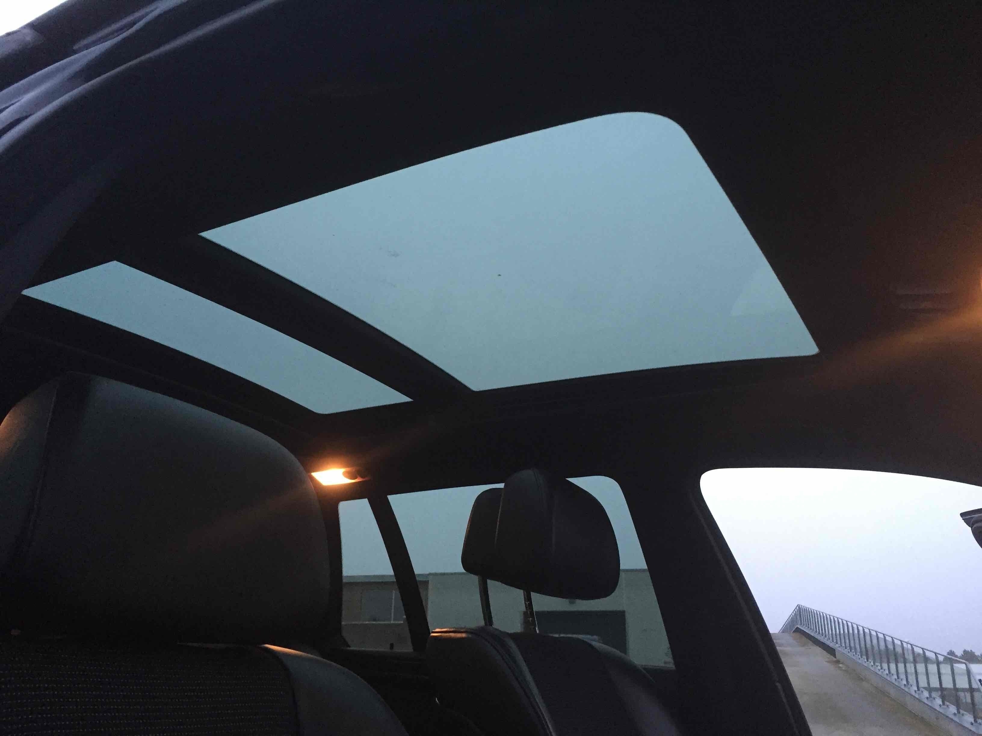 Blå BMW 525 fra 2008