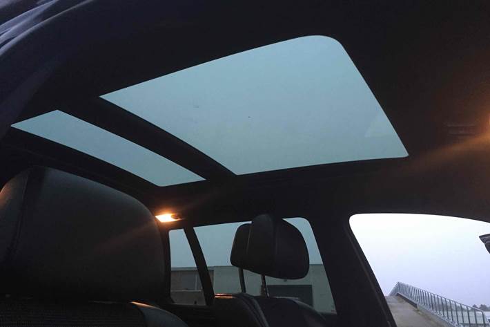 Blå BMW 525 fra 2008